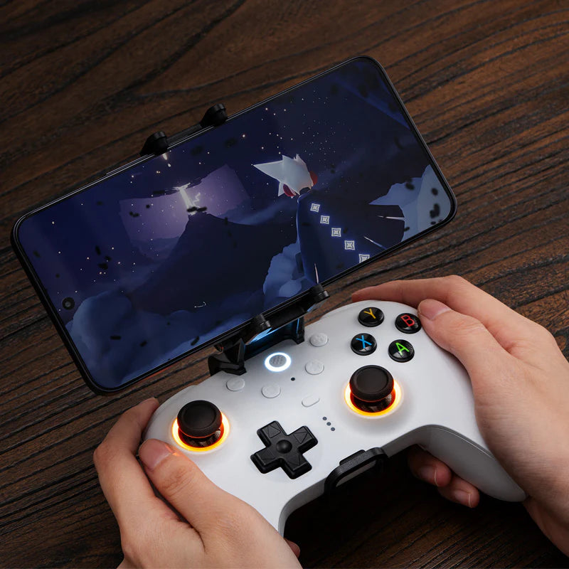 8BitDo Mobile Gaming Clip for Ultimate 2 Controllers